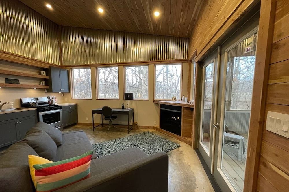 Photo of Livingroom in Armstrong