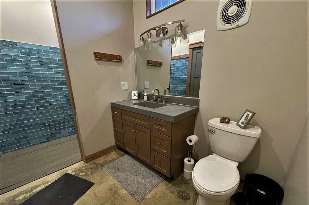 Photo of Bathroom in Armstrong