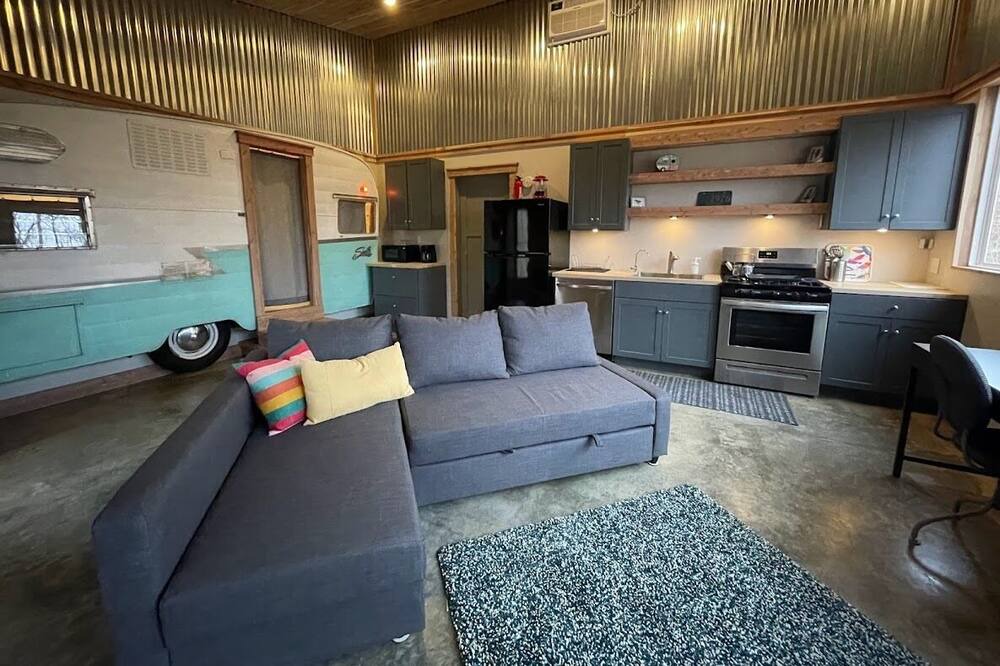 Photo of Livingroom in Armstrong