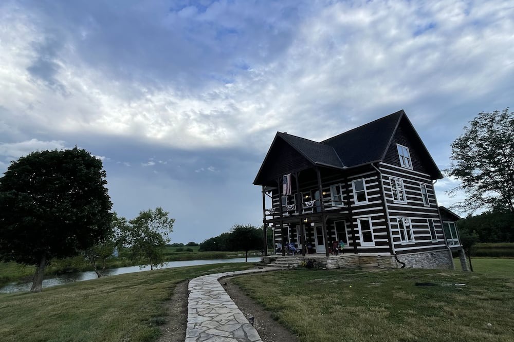 Photo of Outdoor in Pittsfield