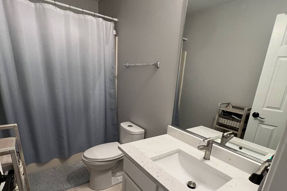 Photo of Bathroom in Elgin