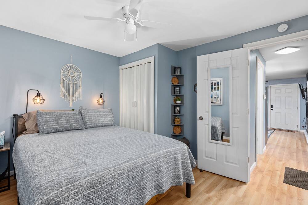 Photo of Bedroom in Mulberry Grove