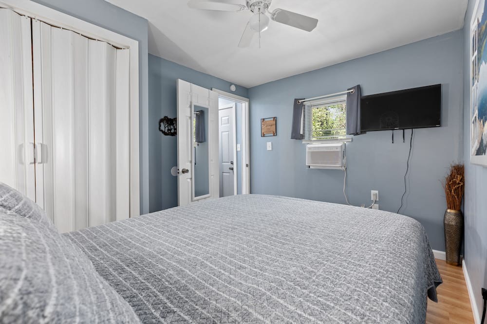 Photo of Bedroom in Mulberry Grove