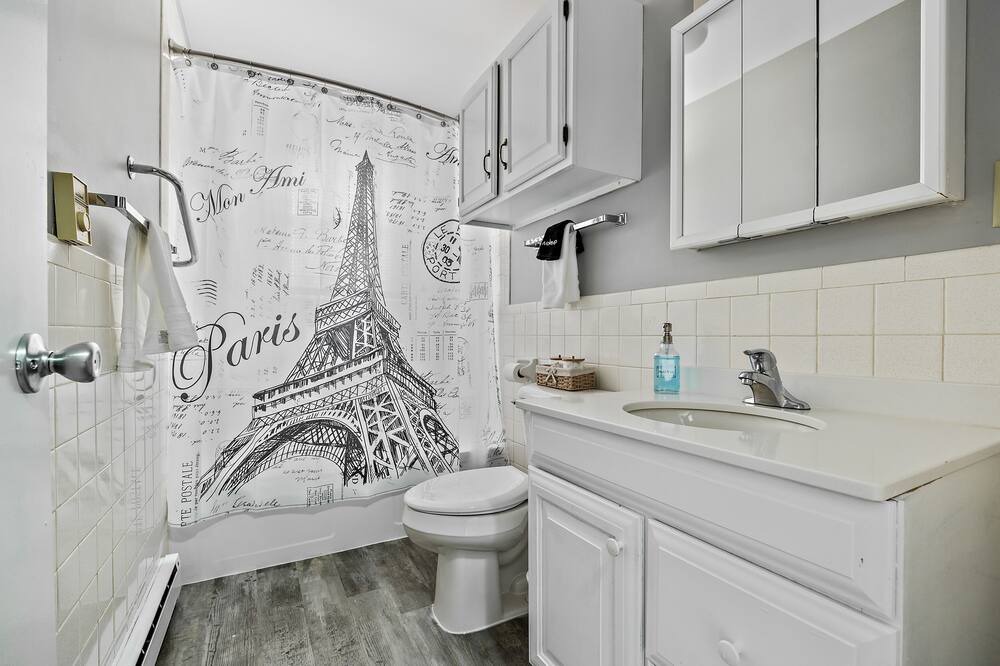 Photo of Bathroom in Montgomery
