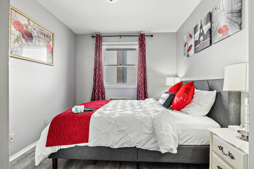 Photo of Bedroom in Montgomery