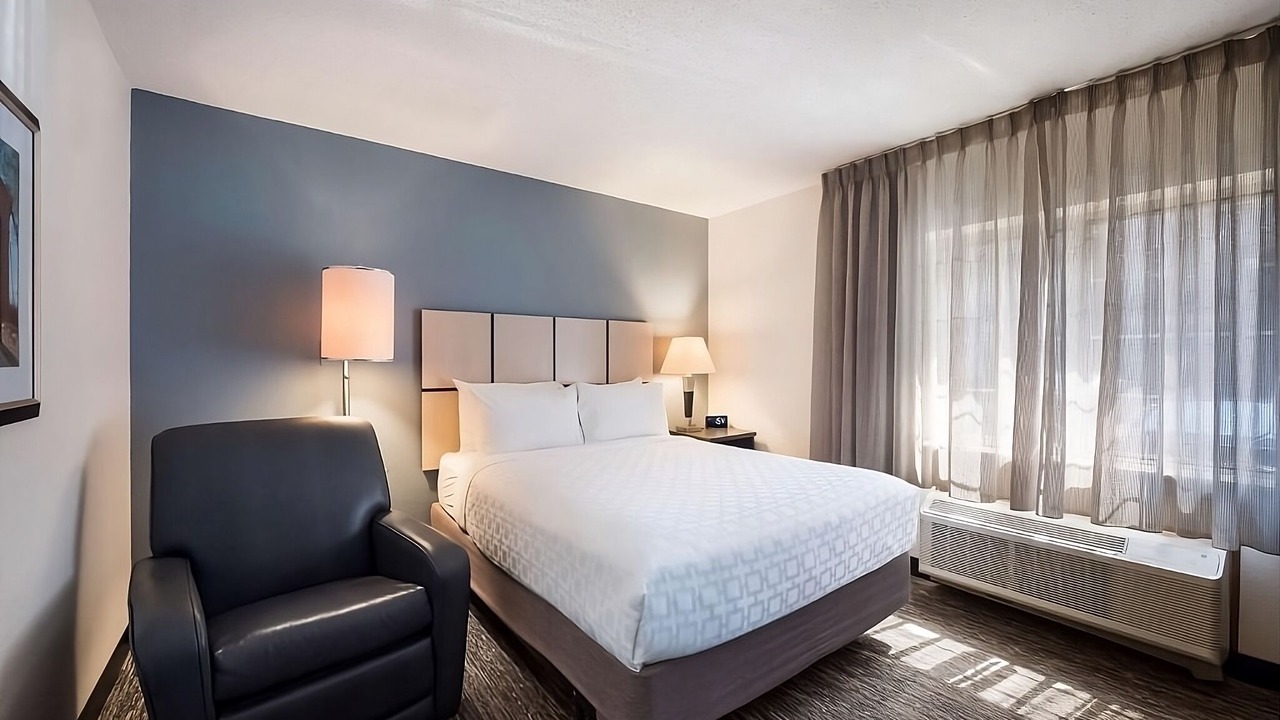 Photo of Bedroom in Libertyville