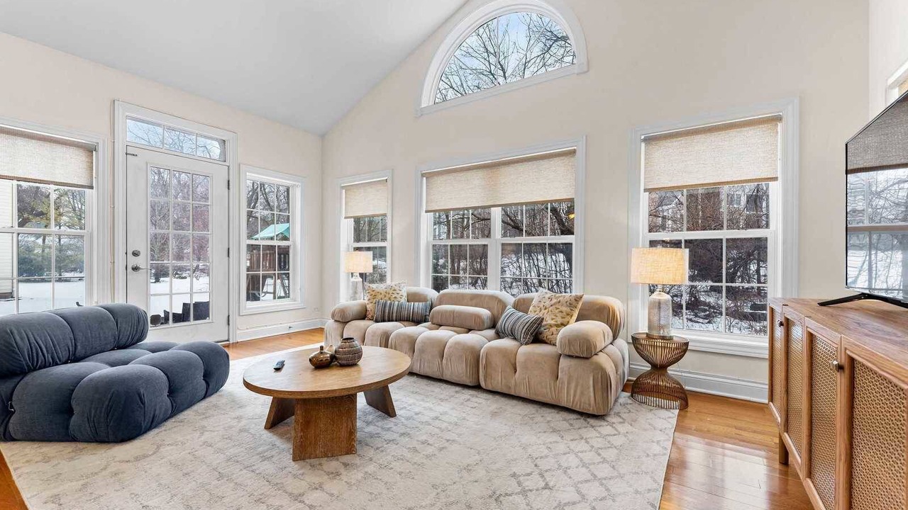 Photo of Livingroom in Libertyville