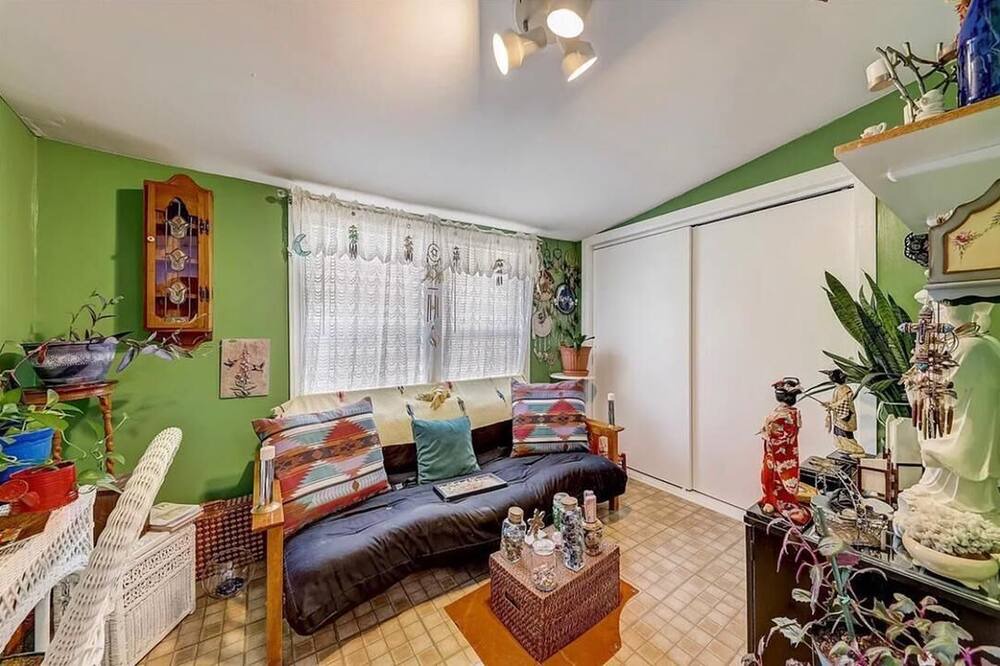 Photo of Livingroom in Belmont Cragin
