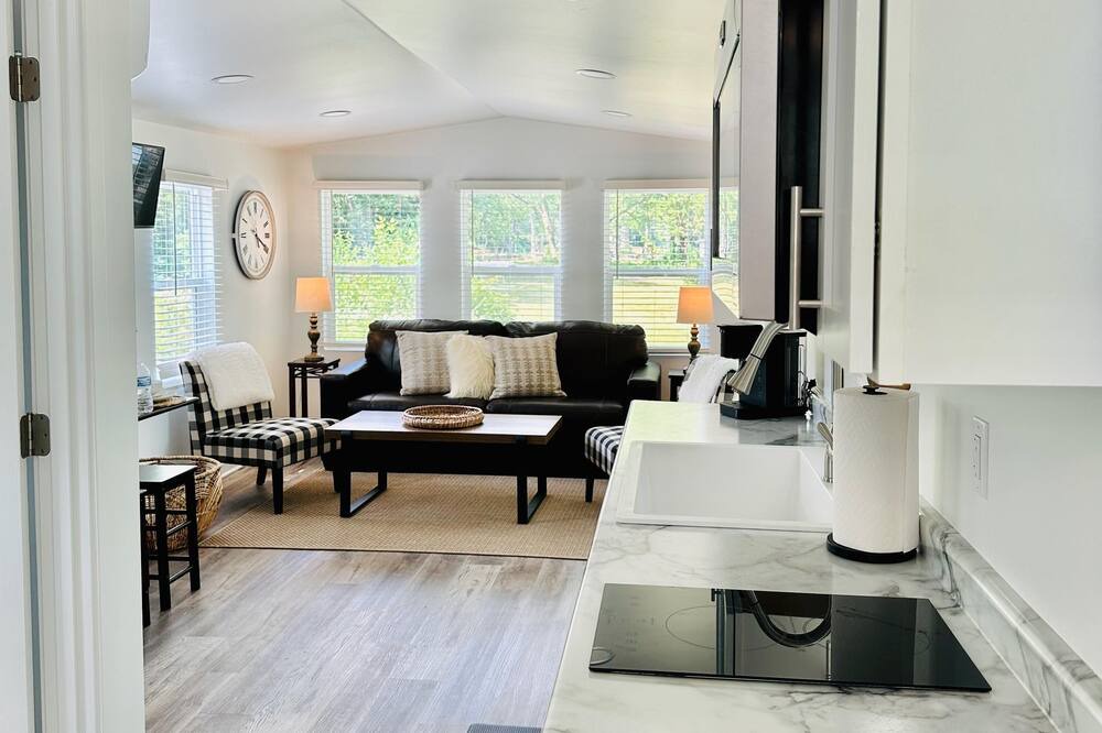 Photo of Livingroom in Yorkville
