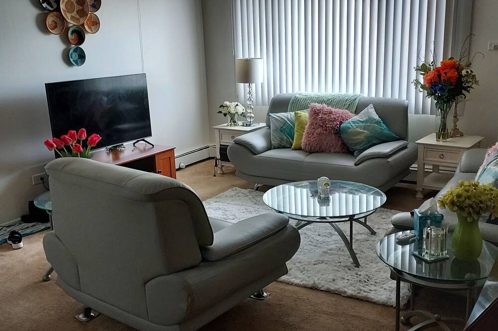 Photo of Livingroom in Hanover Park