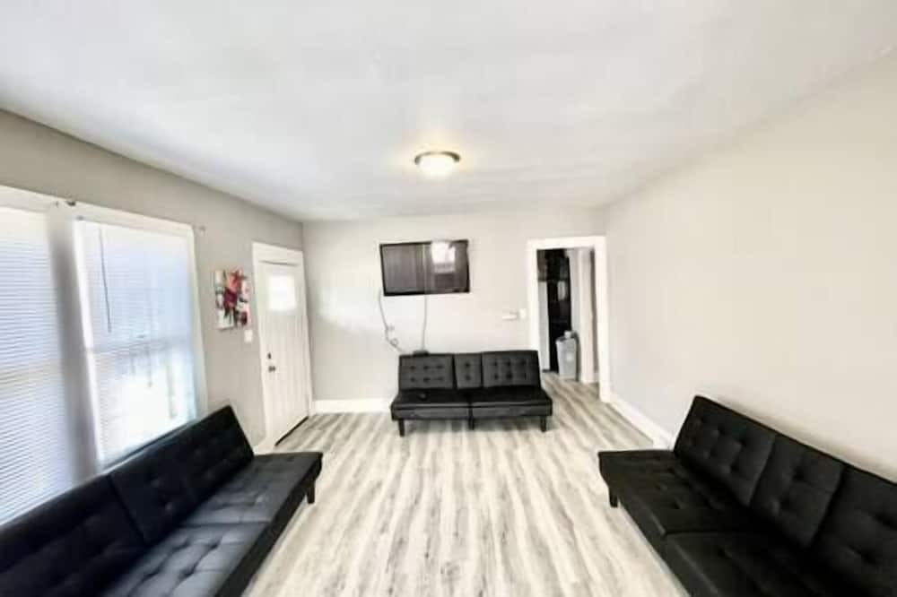 Photo of Bedroom in Hamilton