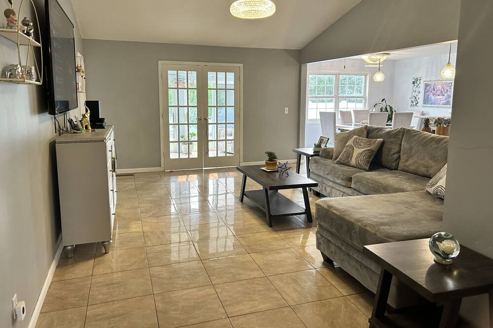 Photo of Livingroom in Charleston