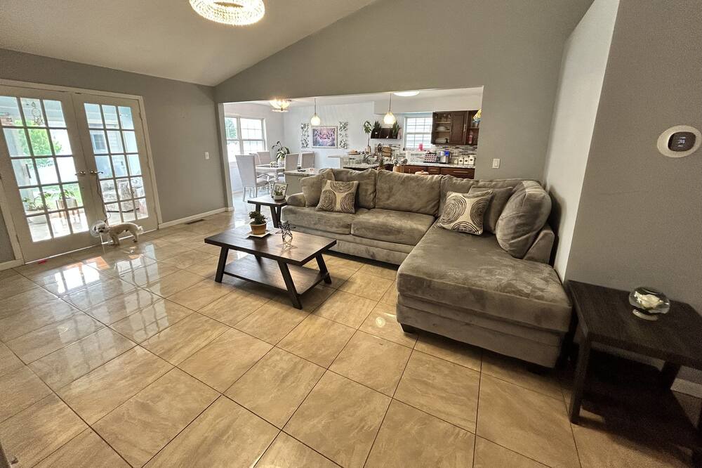 Photo of Livingroom in Charleston