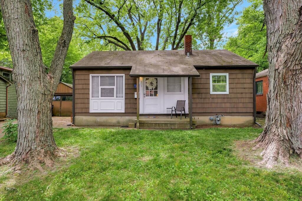 Photo of Outdoor in Champaign