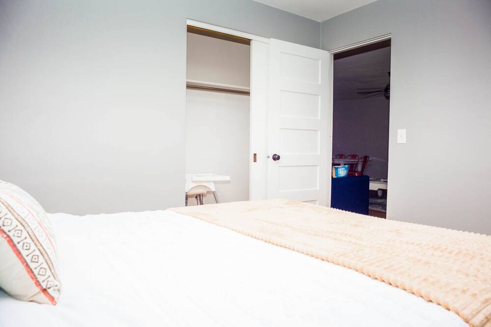 Photo of Bedroom in Yorkville