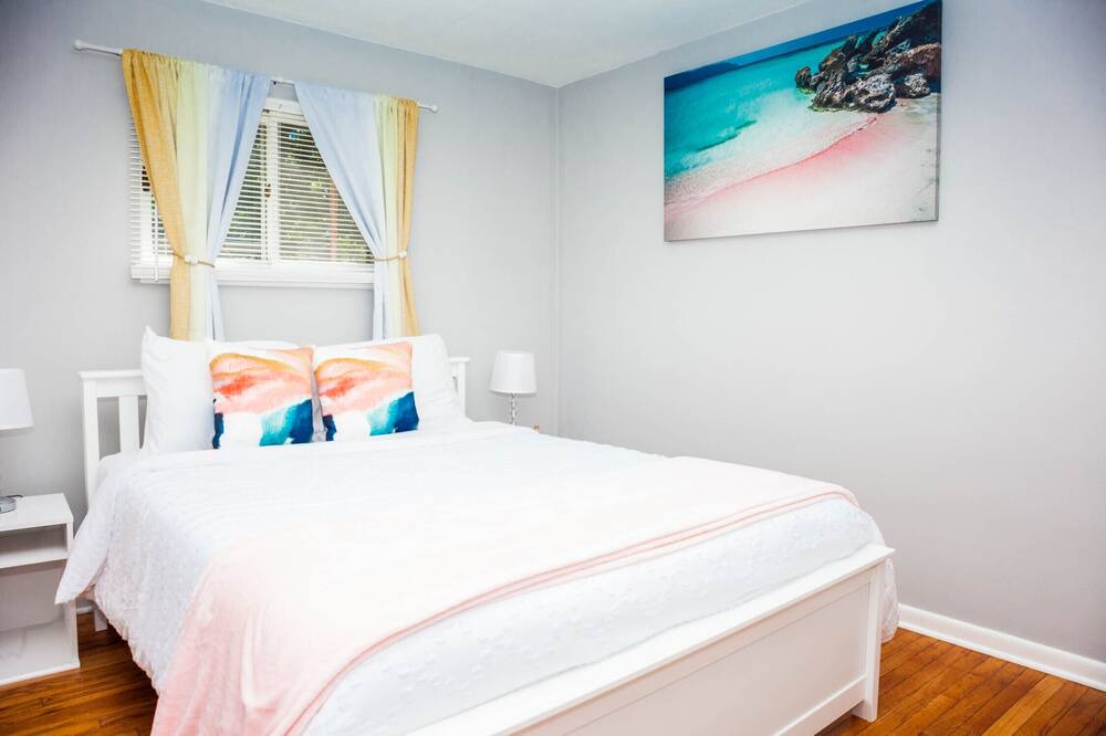 Photo of Bedroom in Yorkville