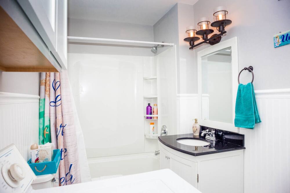 Photo of Bathroom in Yorkville