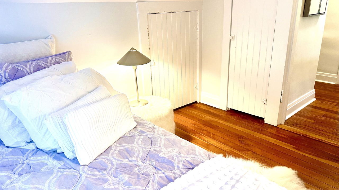 Photo of Bedroom in Wilmette