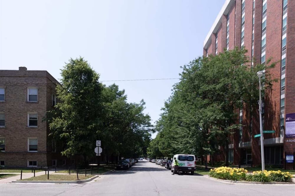 Photo of Others in Ravenswood
