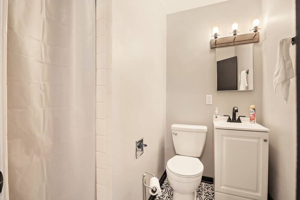Photo of Bathroom in Yorkville
