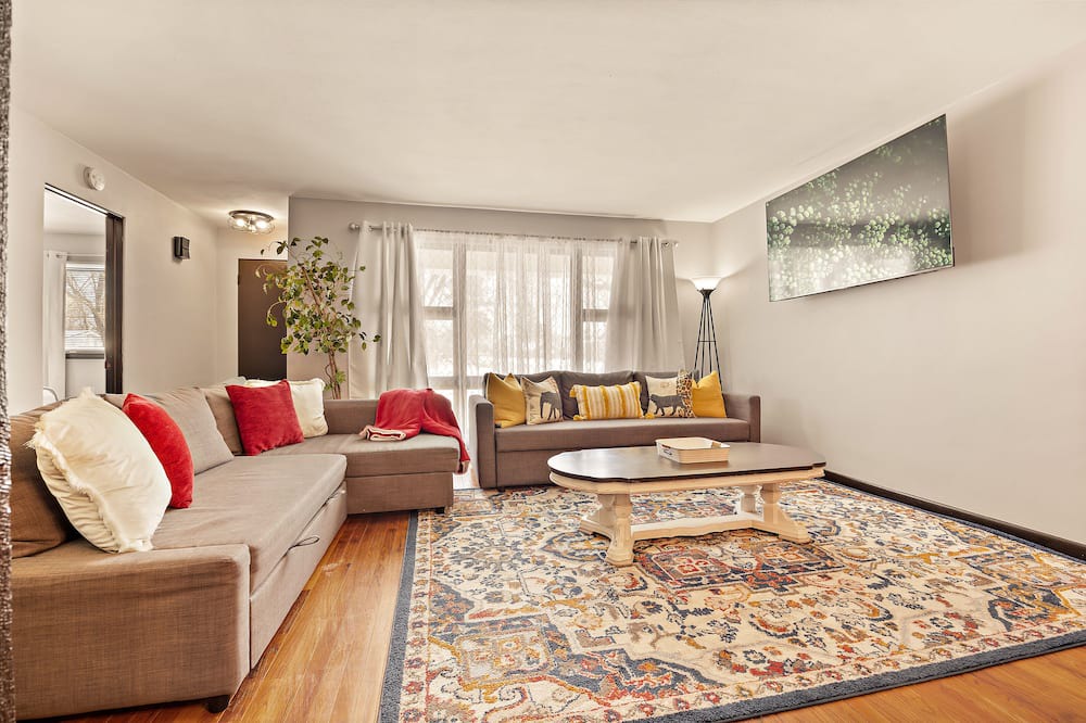 Photo of Livingroom in Yorkville