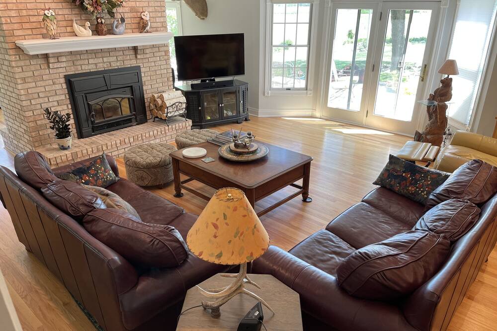 Photo of Livingroom in Alden