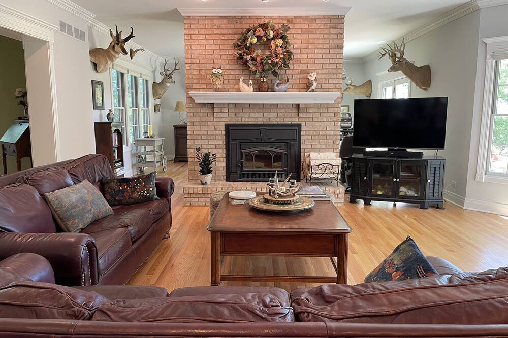 Photo of Livingroom in Alden