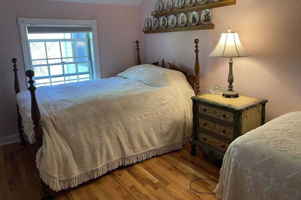 Photo of Bedroom in Alden