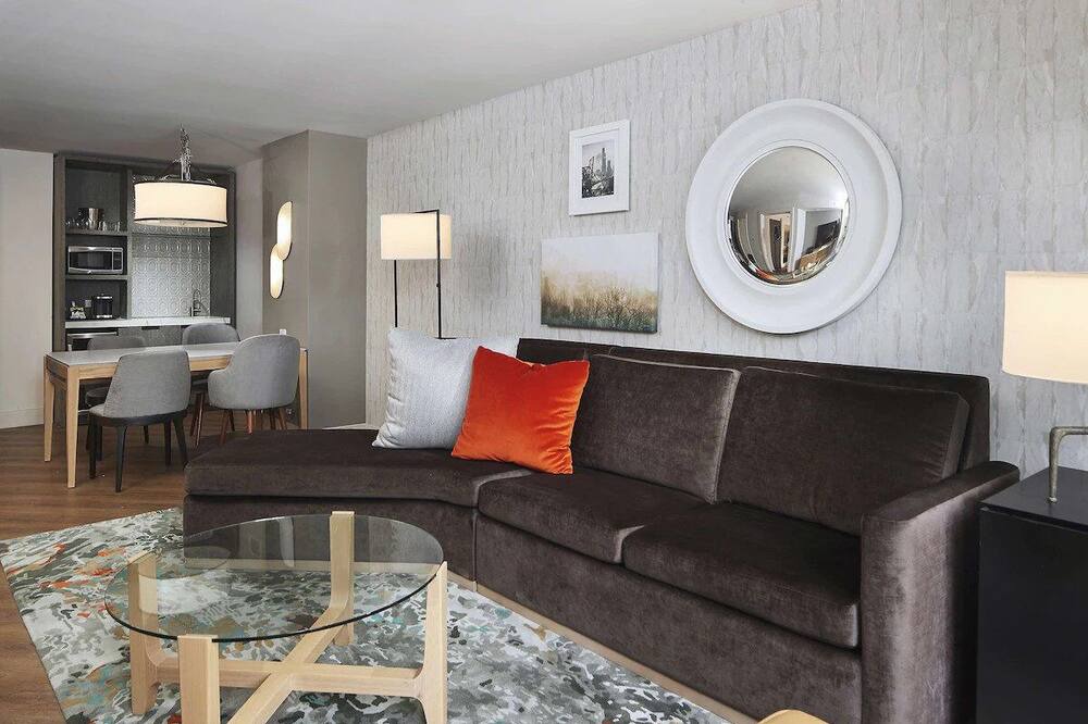 Photo of Livingroom in Streeterville