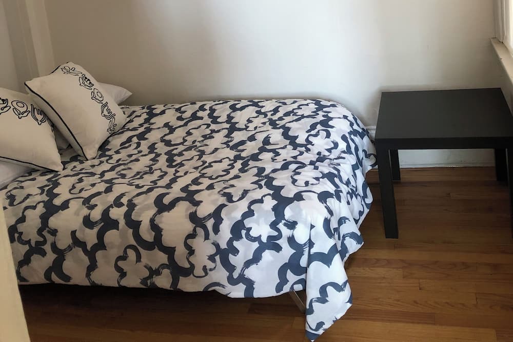 Photo of Bedroom in Avondale