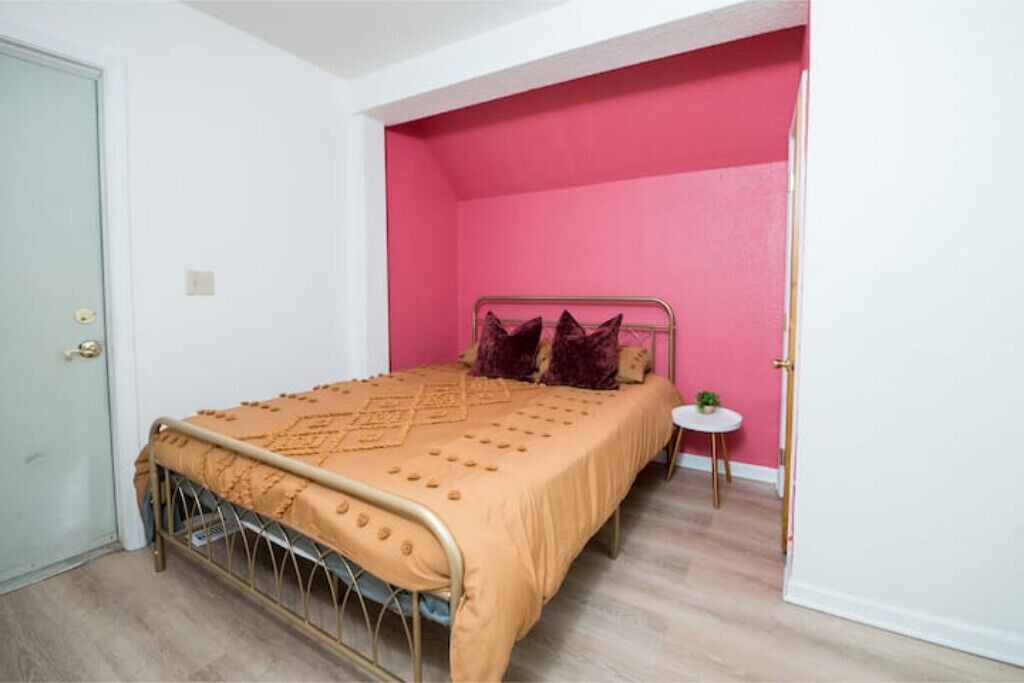 Photo of Bedroom in Champaign