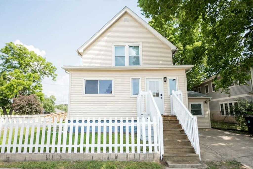 Photo of Outdoor in Champaign