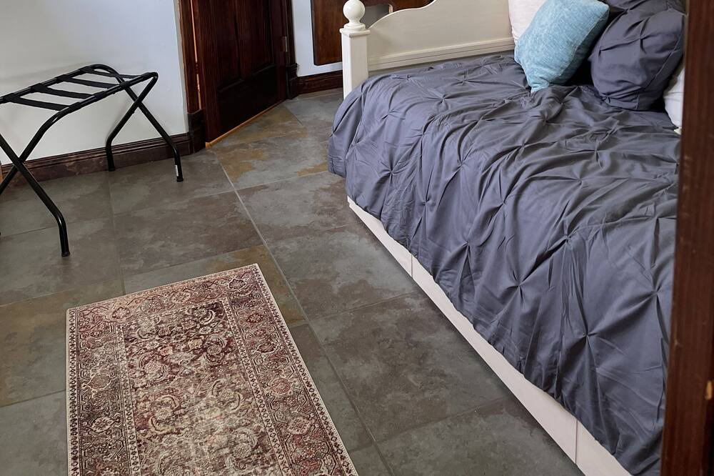 Photo of Bedroom in Marshall
