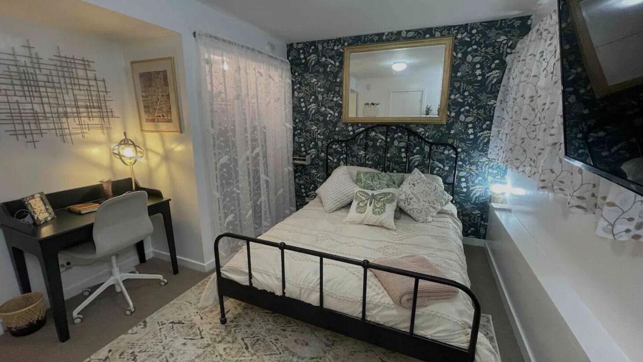 Photo of Bedroom in Woodlawn