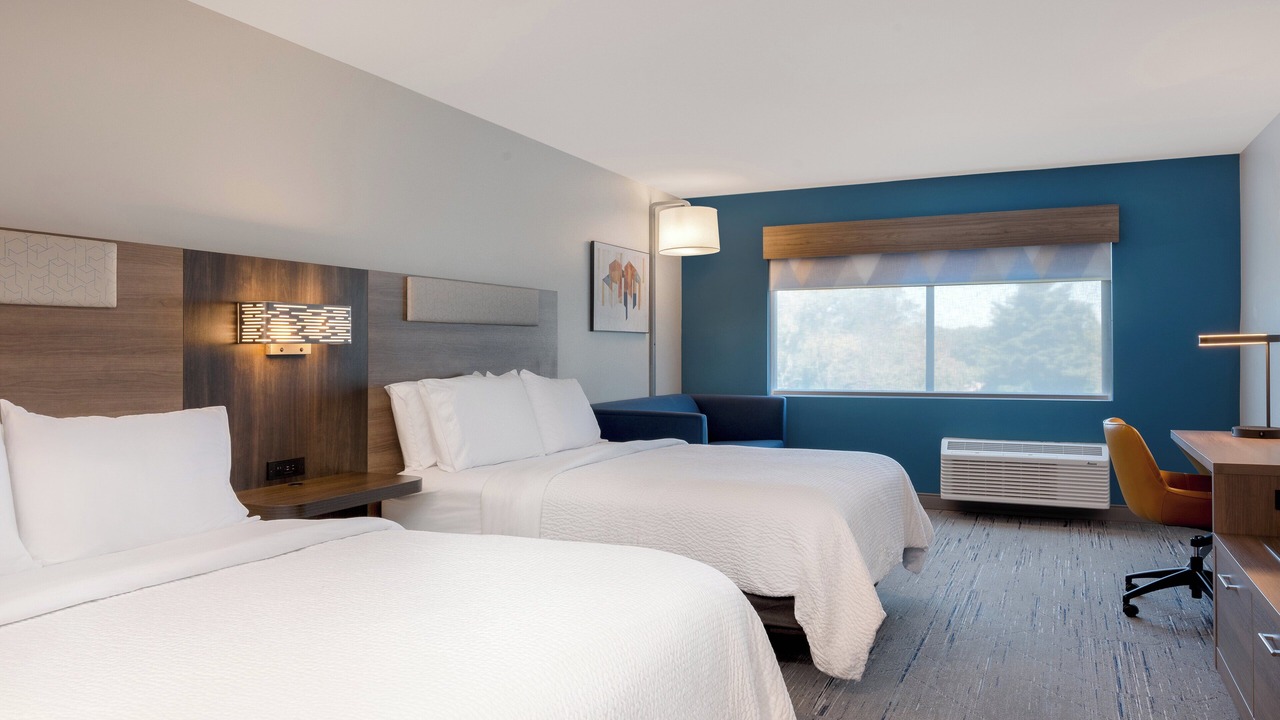 Photo of Bedroom in Alton
