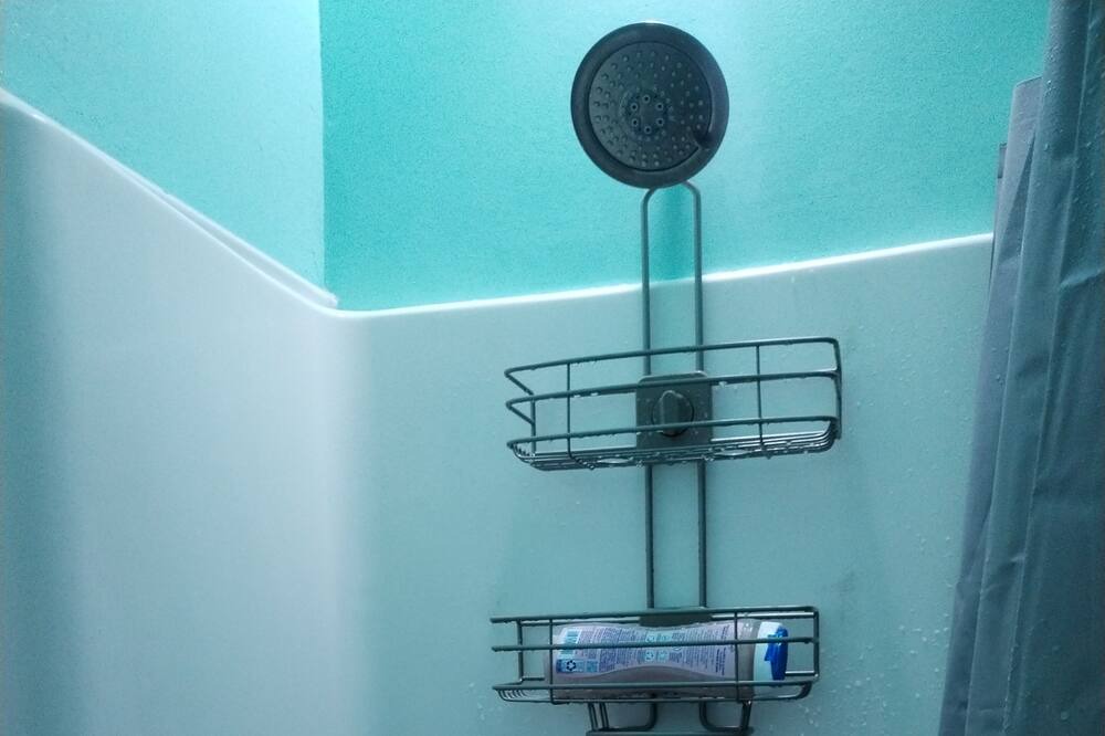 Photo of Bathroom in Galesburg