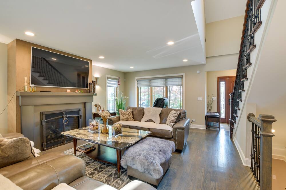 Photo of Livingroom in Des Plaines