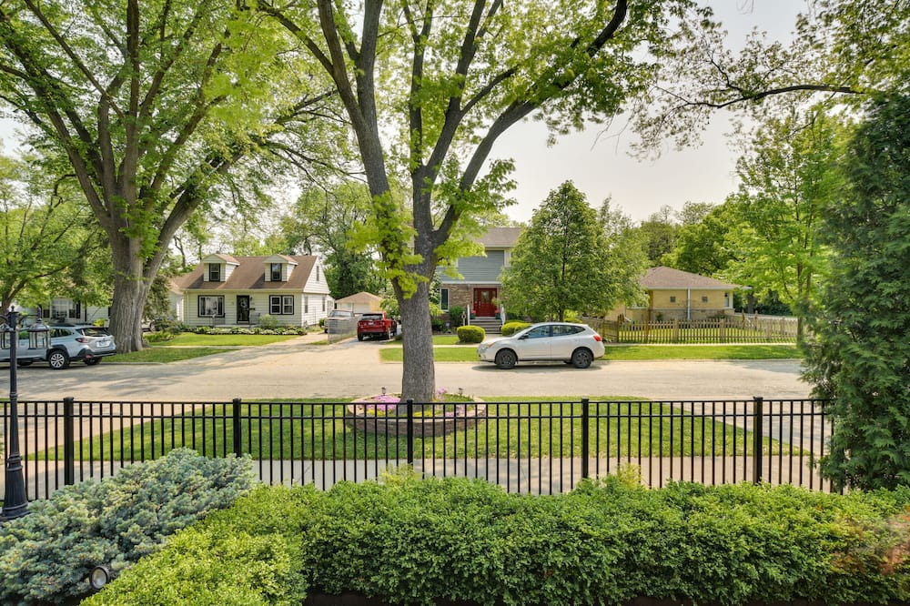 Photo of Outdoor in Des Plaines