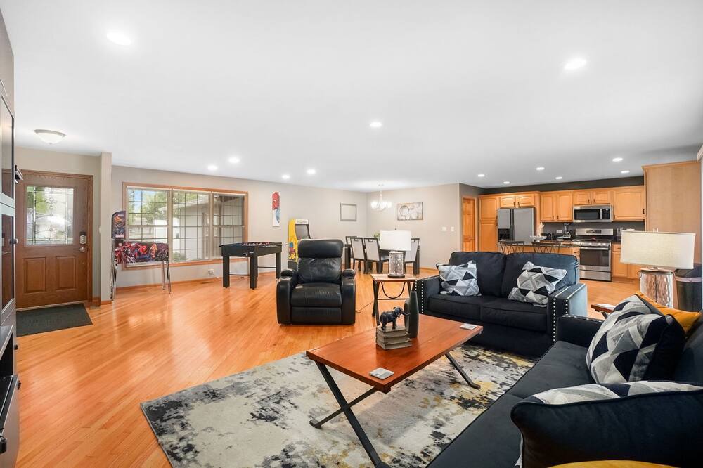 Photo of Livingroom in Elk Grove Village