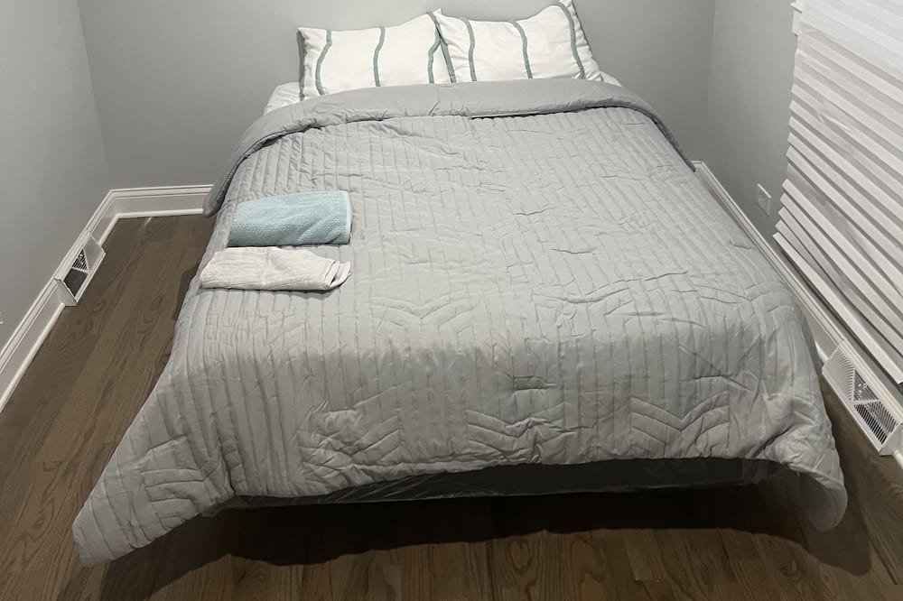 Photo of Bedroom in Chatham