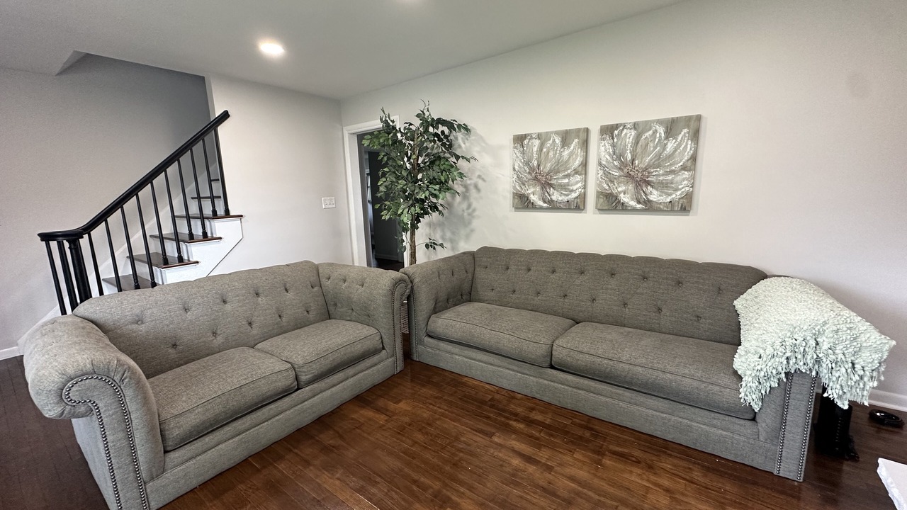 Photo of Livingroom in DeKalb
