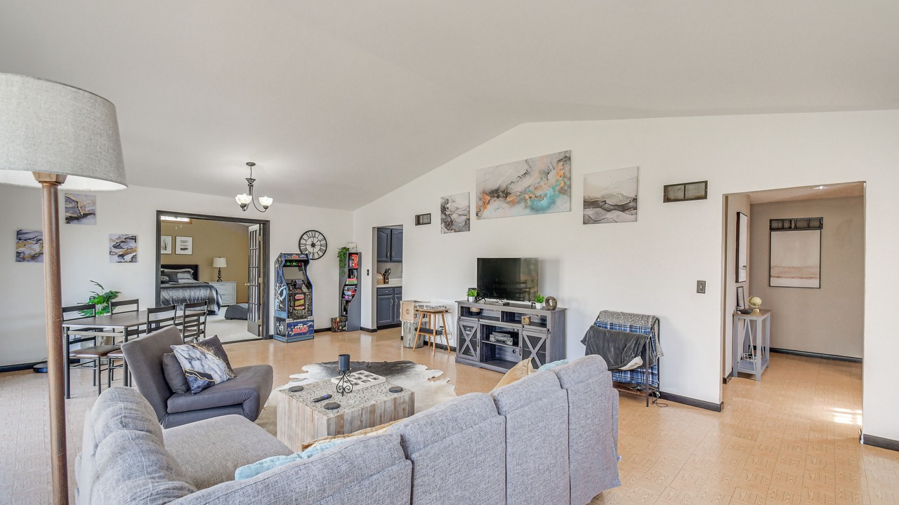 Photo of Livingroom in Putnam