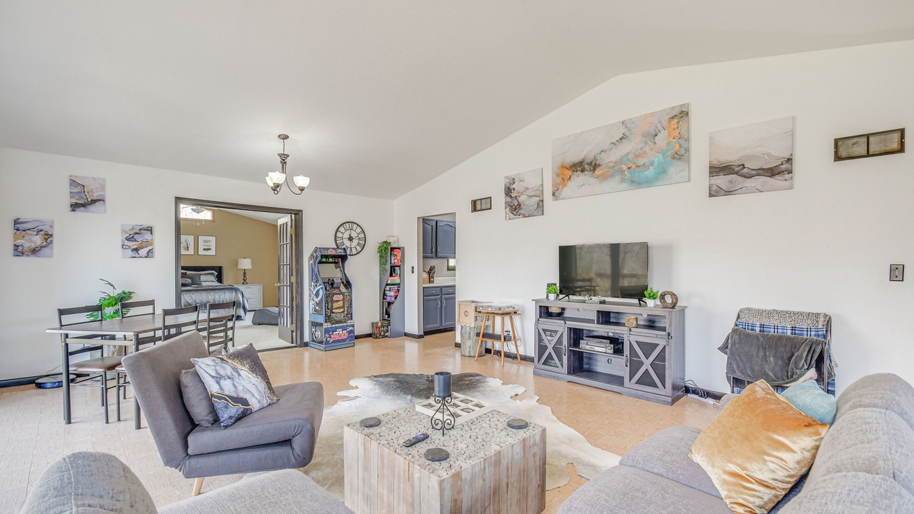 Photo of Livingroom in Putnam