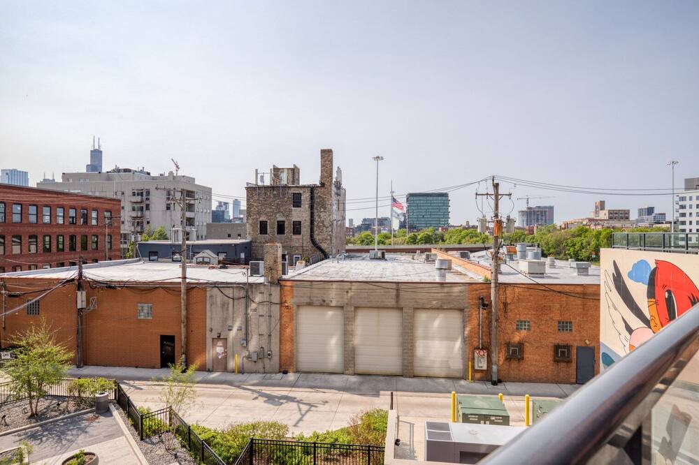 Photo of Outdoor in River West