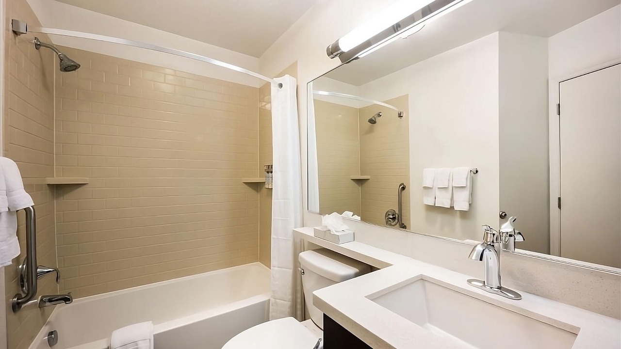 Photo of Bathroom in Waukegan