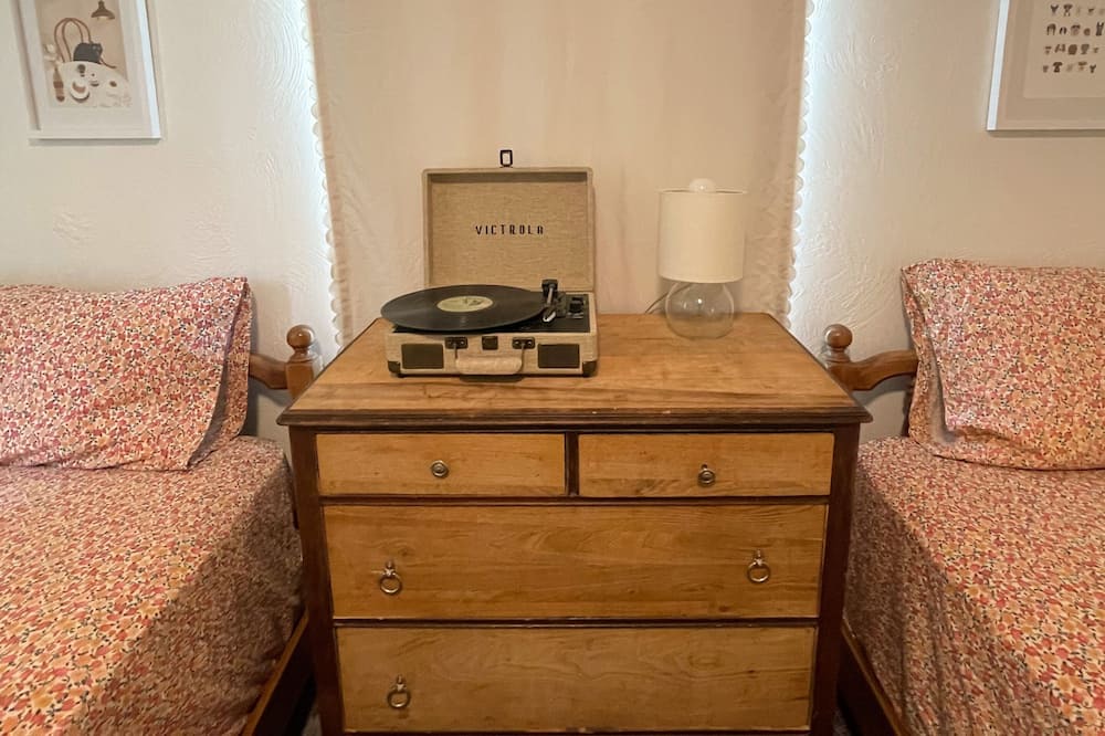 Photo of Bedroom in Carterville