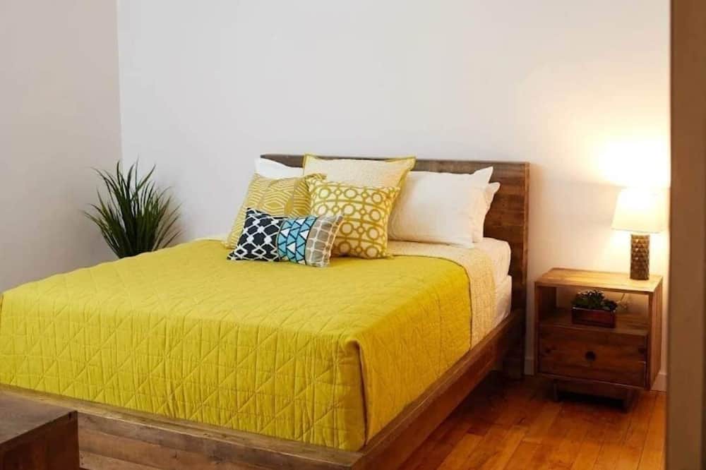 Photo of Bedroom in Marshall
