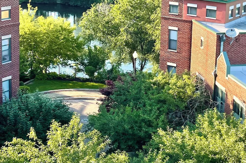 Photo of Outdoor in Bucktown