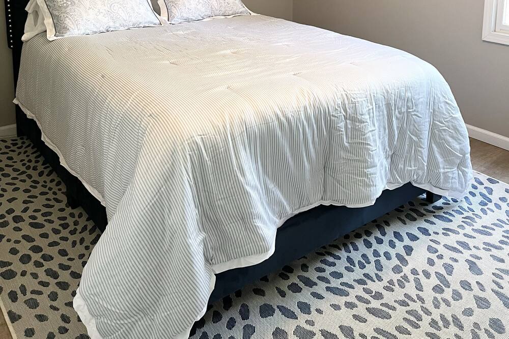 Photo of Bedroom in Champaign