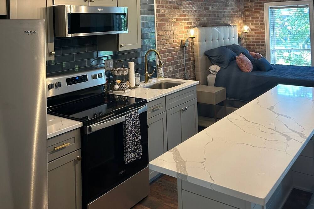 Photo of Kitchen in East Dundee